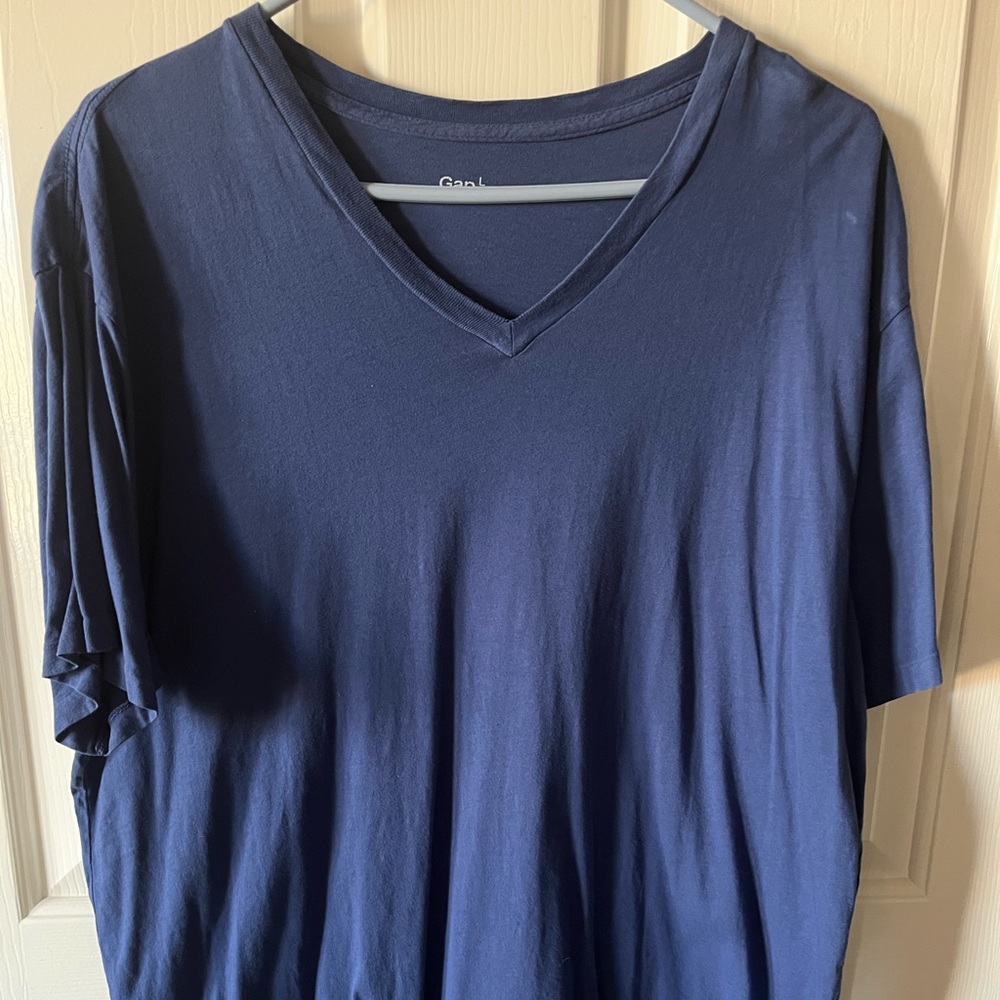 Gap Men’s Blue V-Neck Tee Shirt T-shirt Large Short Sleeve EXCELLENT COND